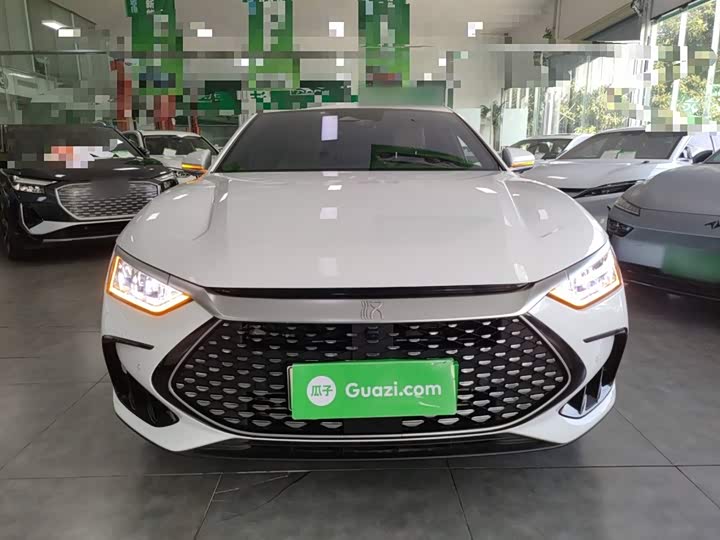 Фото 3 - BYD Han