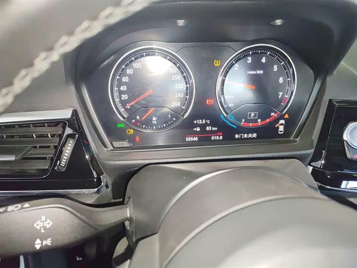 Фото 12 - BMW 1 Series