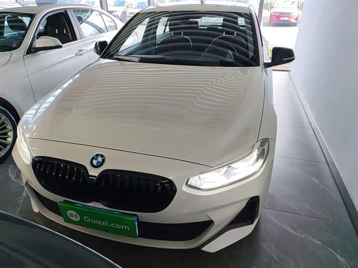 Фото 3 - BMW 1 Series