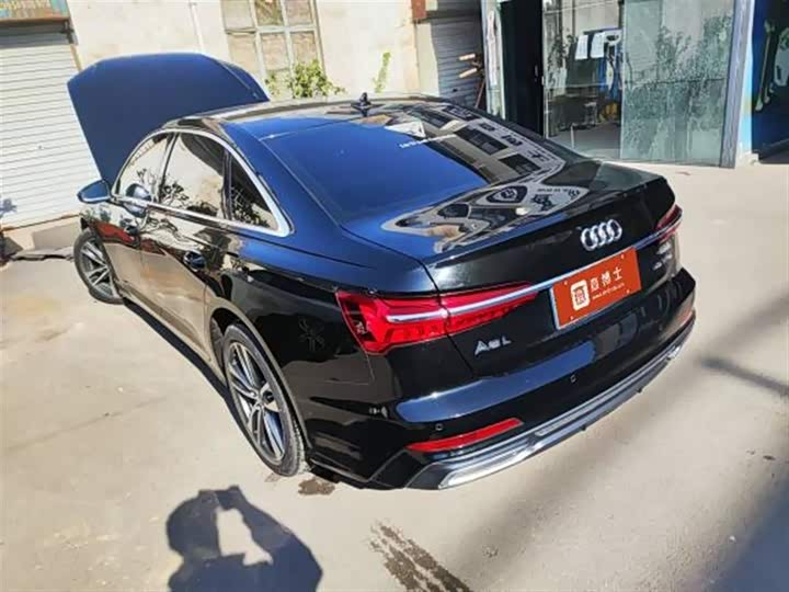 Фото 3 - Audi A6L