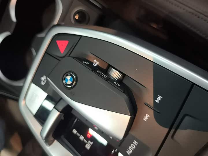 Фото 9 - BMW X1