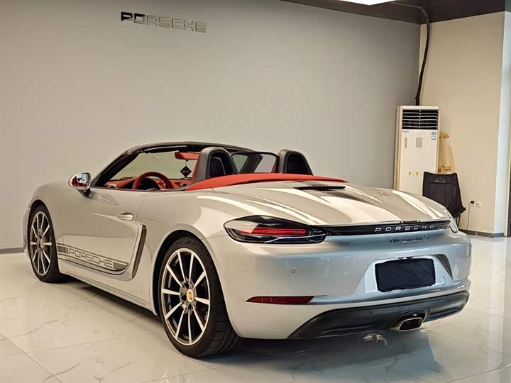 Фото 8 - Porsche 718