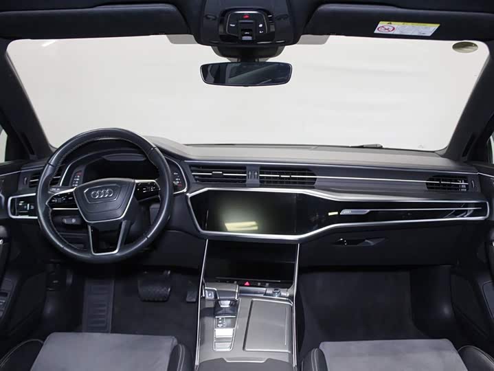 Фото 9 - Audi A6L