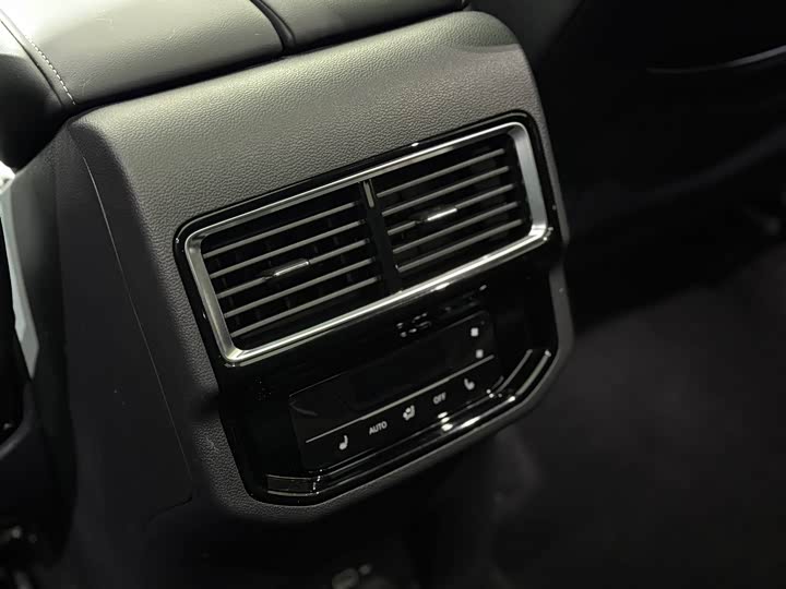 Фото 18 - Volkswagen Teramont Pro