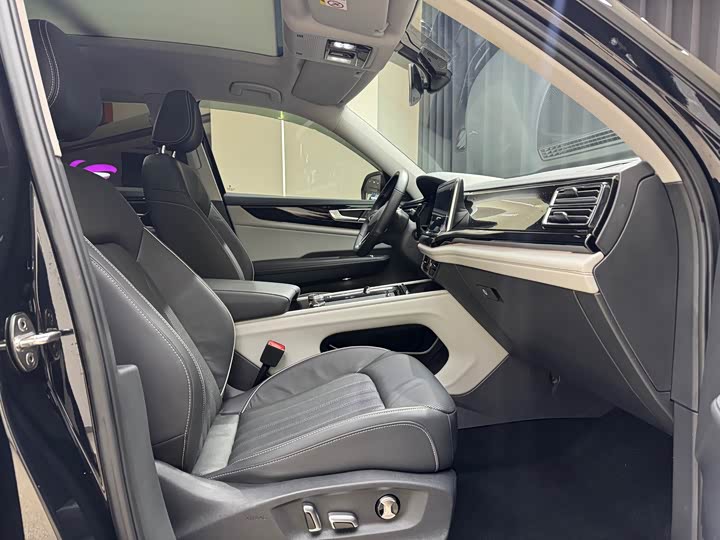 Фото 27 - Volkswagen Teramont Pro