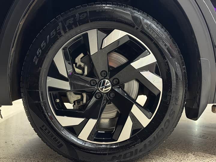 Фото 8 - Volkswagen Teramont Pro