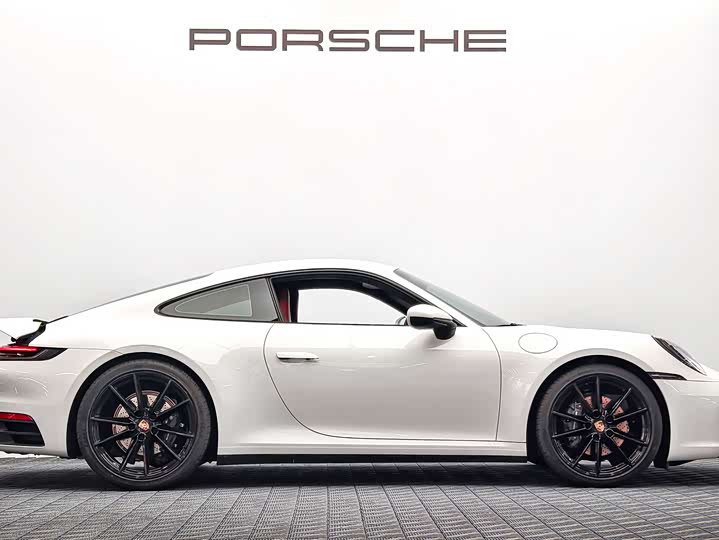 Фото 4 - Porsche 911