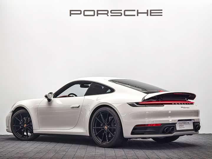 Фото 5 - Porsche 911