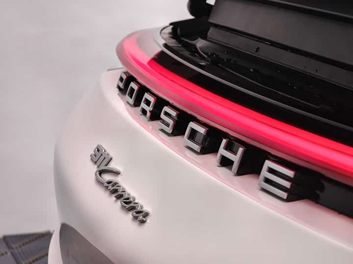 Фото 8 - Porsche 911