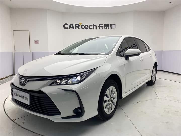 Фото 1 - Toyota Corolla