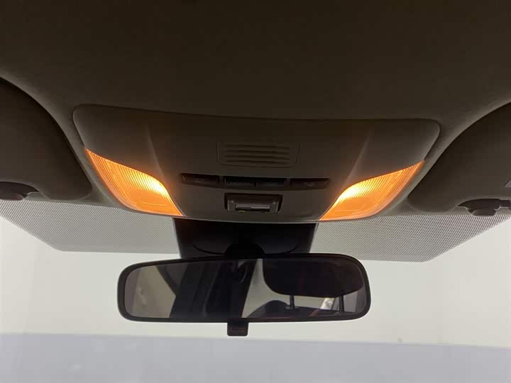 Фото 16 - Toyota Corolla