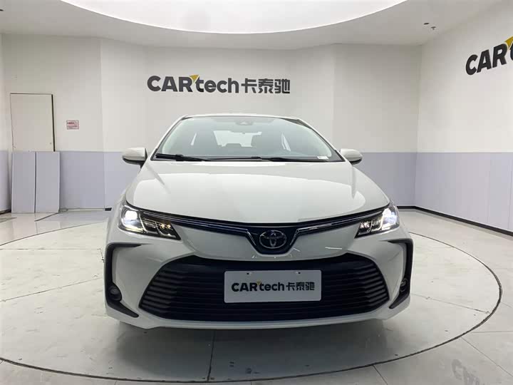 Фото 3 - Toyota Corolla