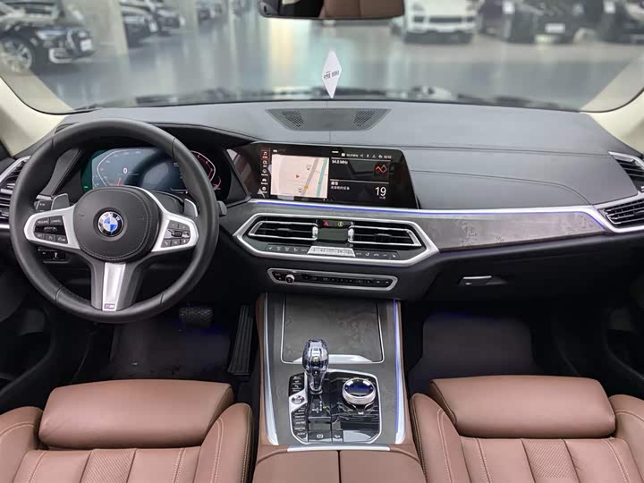 Фото 13 - BMW X5