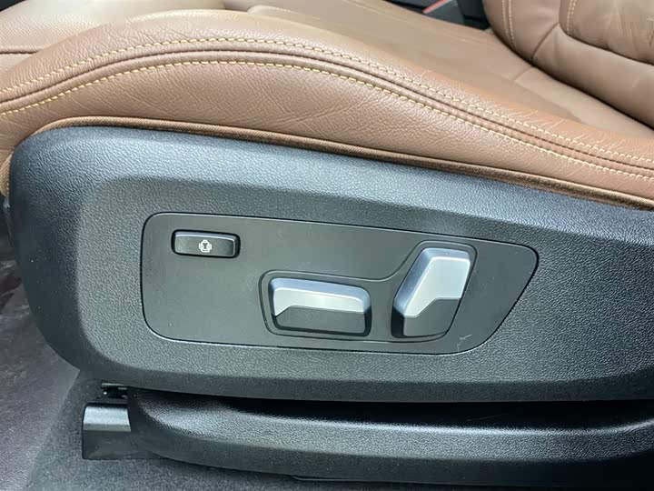 Фото 23 - BMW X5