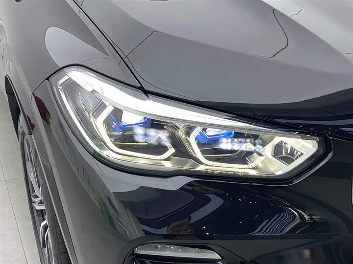 Фото 30 - BMW X5