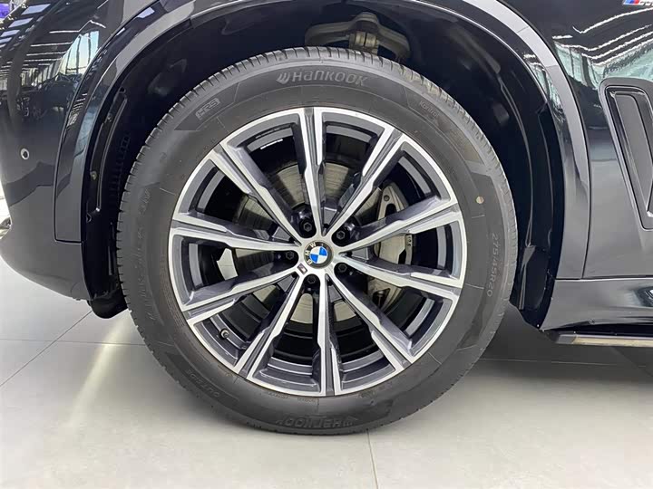 Фото 34 - BMW X5