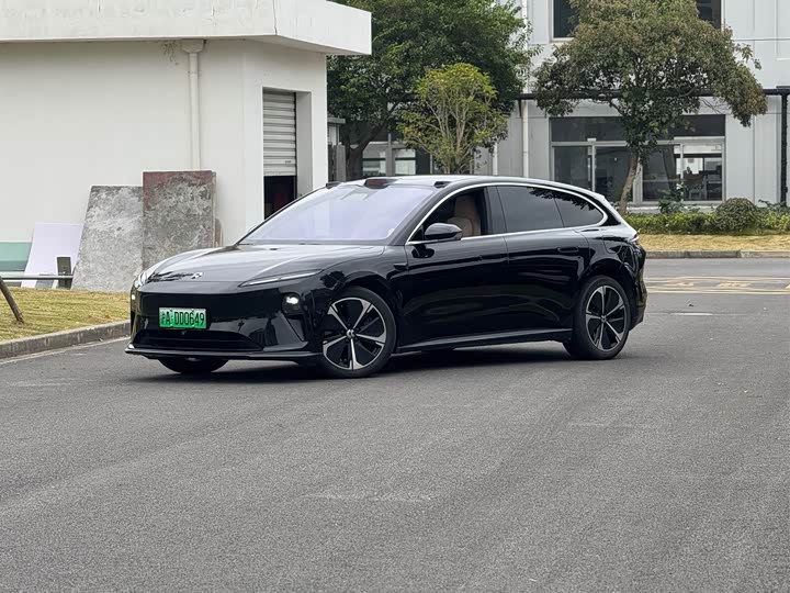 Фото 1 - Nio ET5T