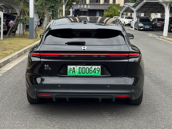 Фото 8 - Nio ET5T