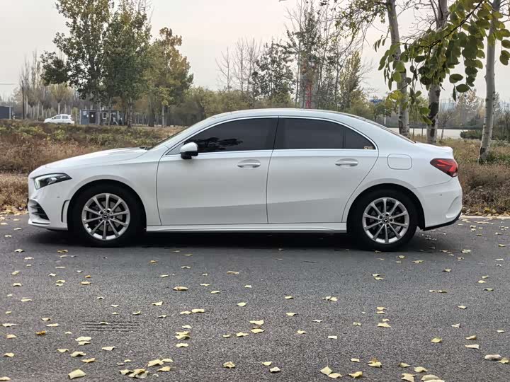 Фото 3 - Mercedes-Benz A-Class