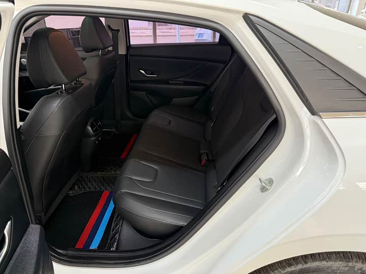 Фото 18 - Hyundai Elantra N line