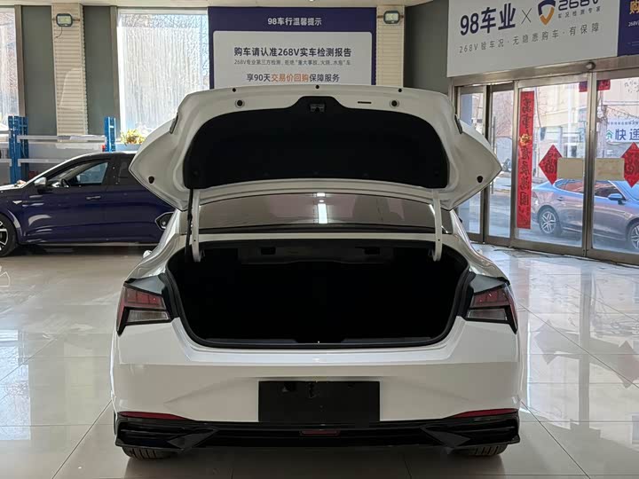 Фото 24 - Hyundai Elantra N line