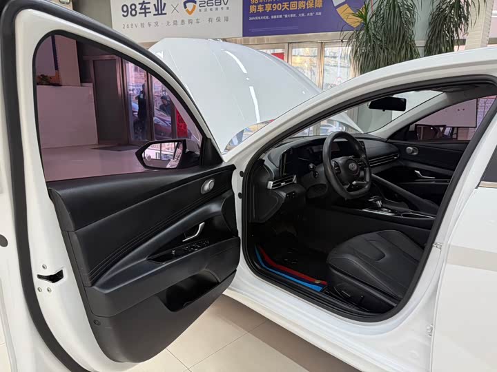 Фото 8 - Hyundai Elantra N line