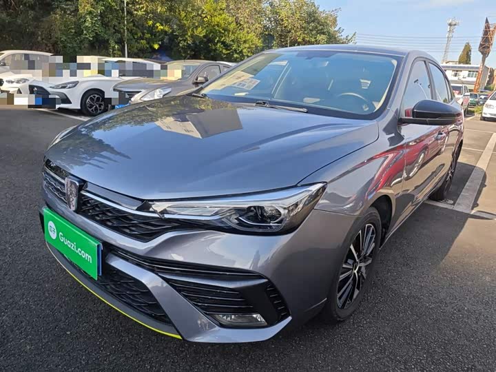 Фото 2 - Roewe i5