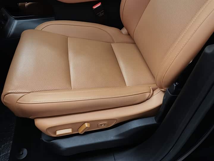 Фото 20 - Leapmotor C16