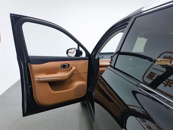 Фото 8 - Leapmotor C16