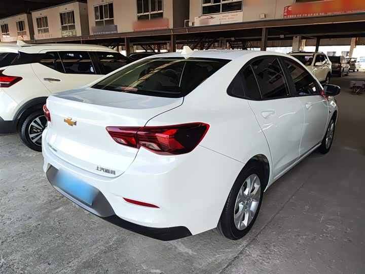 Фото 7 - Chevrolet Onix (Cavalier)