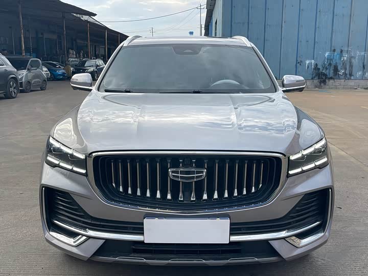 Фото 2 - Geely Monjaro