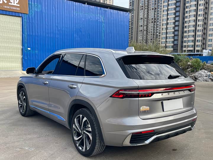 Фото 6 - Geely Monjaro