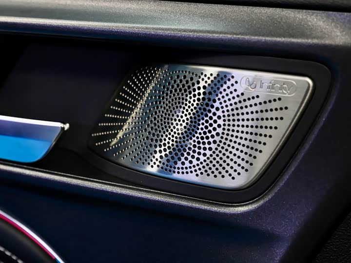 Фото 24 - Tank 300