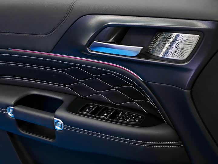 Фото 27 - Tank 300