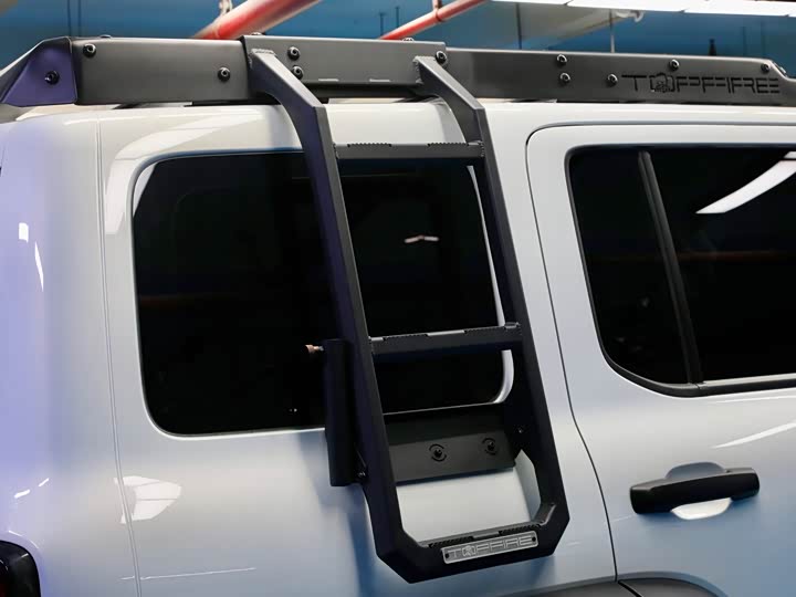 Фото 7 - Tank 300