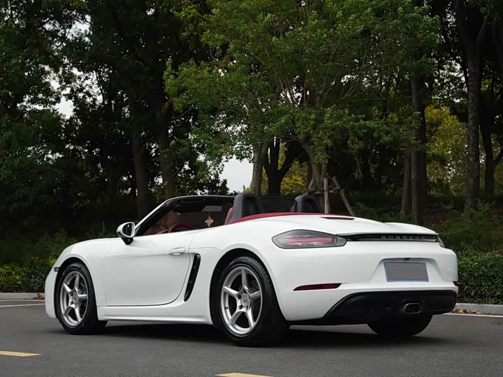 Фото 4 - Porsche 718