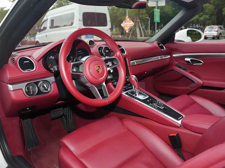 Фото 9 - Porsche 718