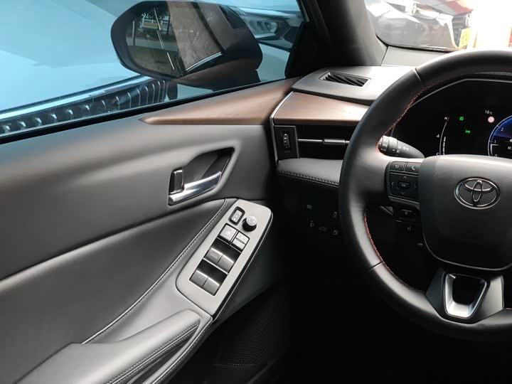 Фото 15 - Toyota Avalon