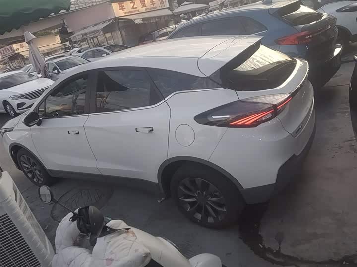 Фото 5 - Geely Geometry C