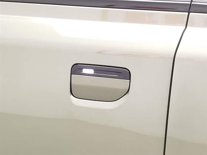 Фото 18 - Chery iCar V23