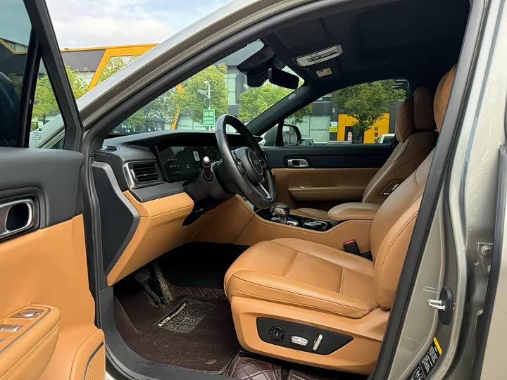 Фото 3 - LiXiang One