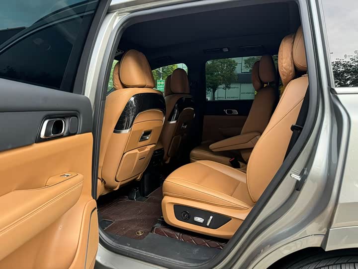 Фото 4 - LiXiang One