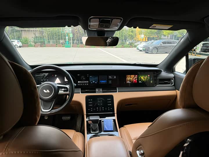 Фото 5 - LiXiang One