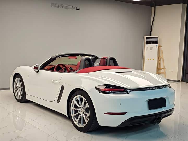 Фото 8 - Porsche 718