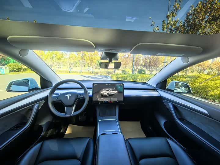 Фото 5 - Tesla Model Y