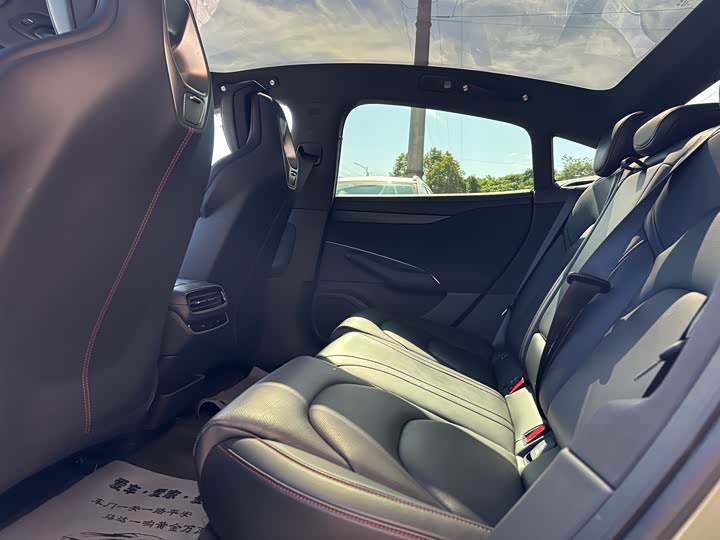 Фото 11 - Xiaomi SU7