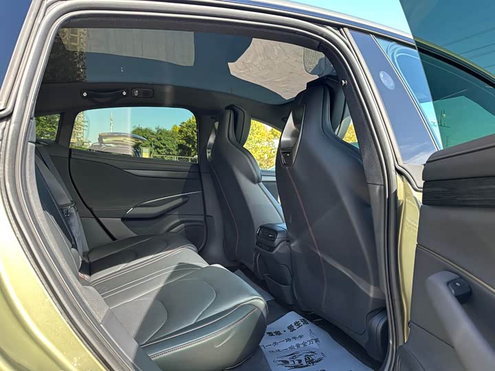 Фото 16 - Xiaomi SU7