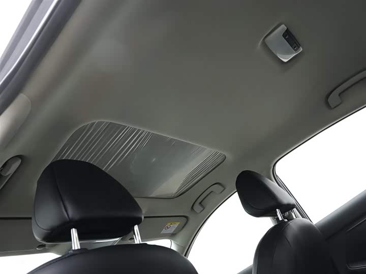 Фото 14 - Nissan Sylphy