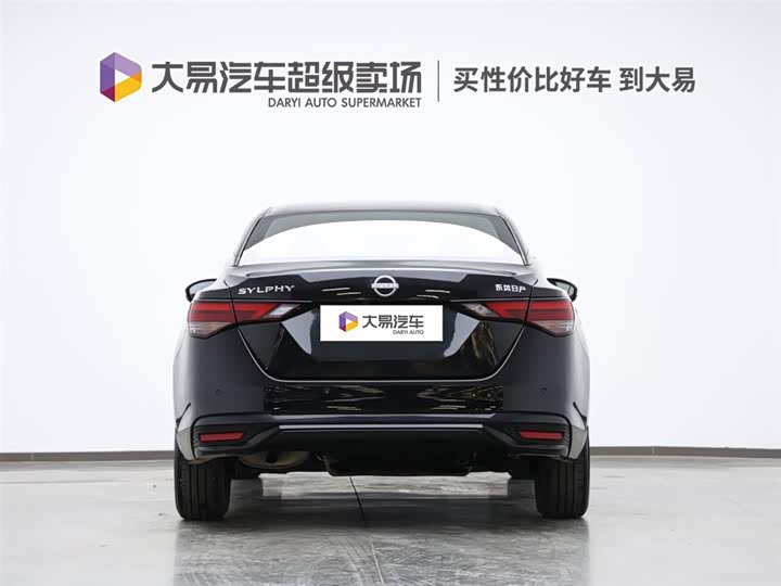 Фото 4 - Nissan Sylphy