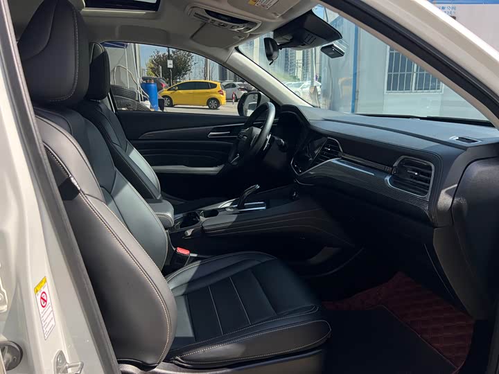 Фото 20 - Haval F7x